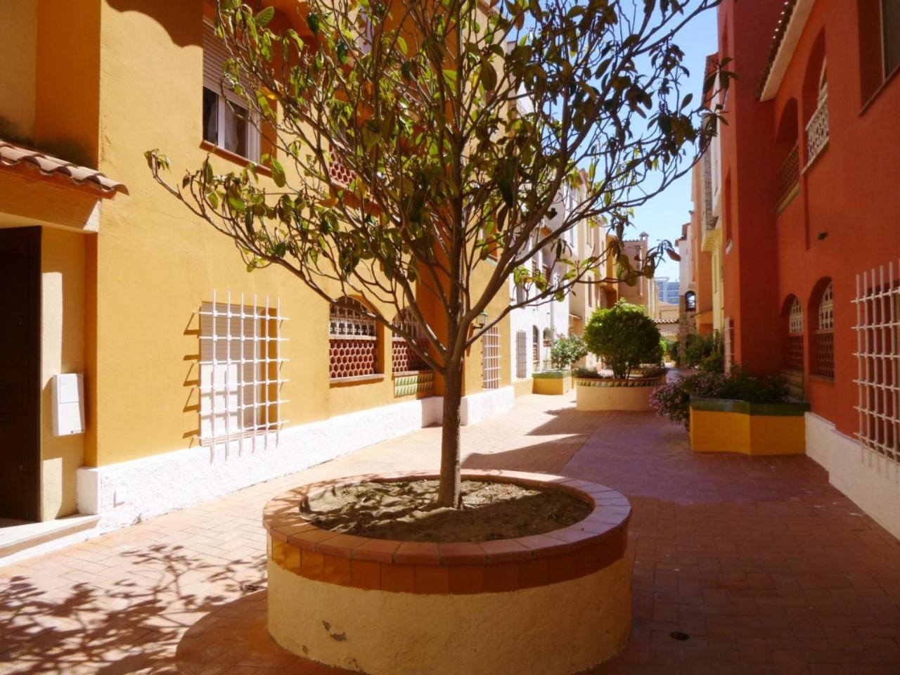 Basic Comfort Apartment Gran Reserva 0103 Empuriabrava Εξωτερικό φωτογραφία